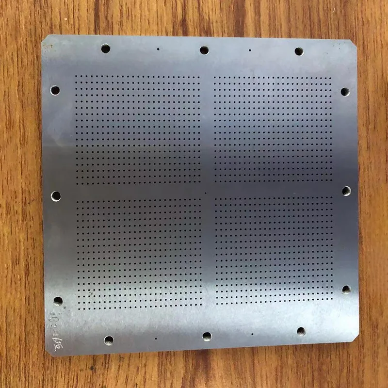 أجزاء معالجة المعادن المسامية الصغيرة