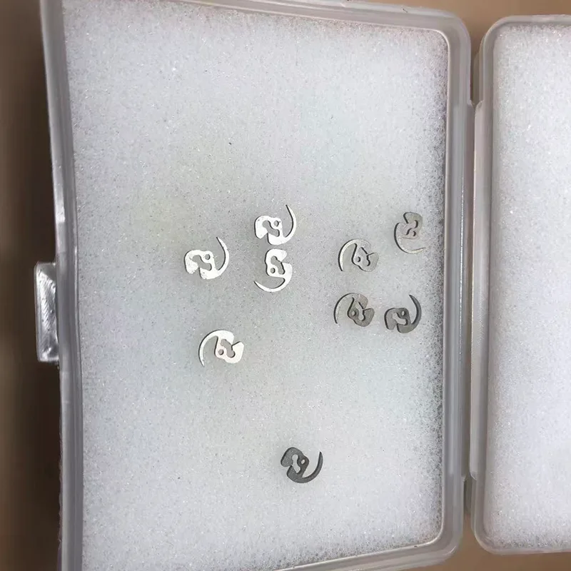 الأجزاء المعدنية الدقيقة