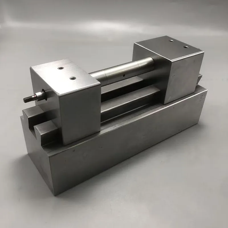 تركيبات أدوات التجميع