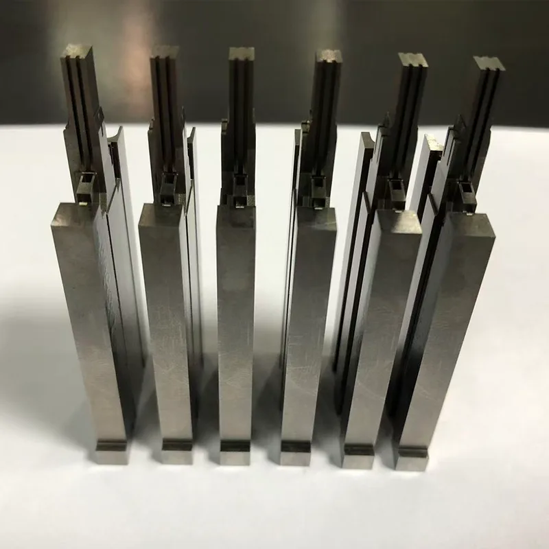 ختم المعدن لكمة